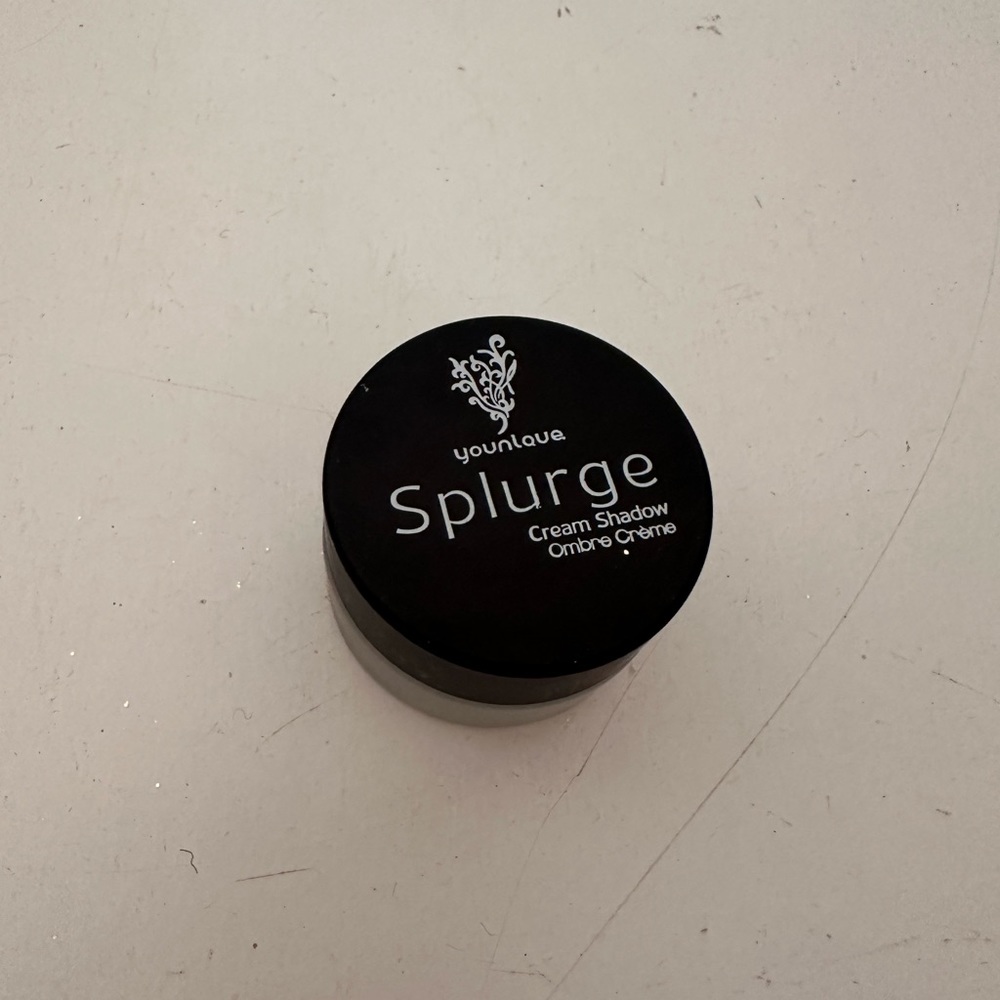 Younique splurge victorious cream shadow